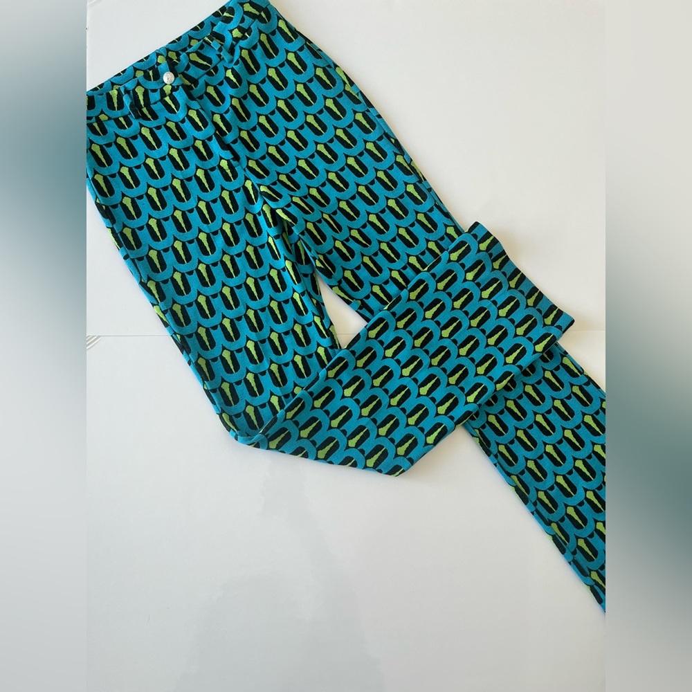 Epic, Fun and Vibrant Vicolo Patterned Women’s Pants. Made in Italy